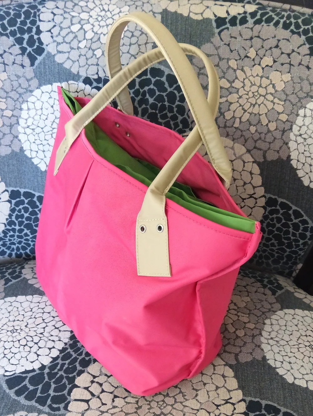 18x12x6" Waterproof Hot Pink & Apple Green 🏖️ Beach Tote Bag with Tan Handles - Picture 1 of 13